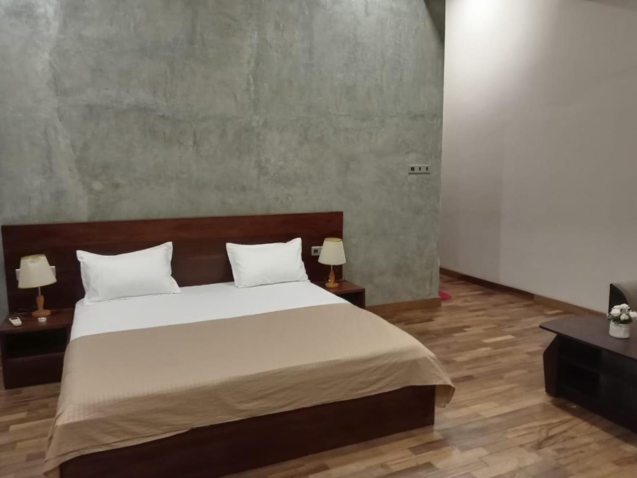Thalangama Lakeview Lodge Battaramulla Eksteriør bilde