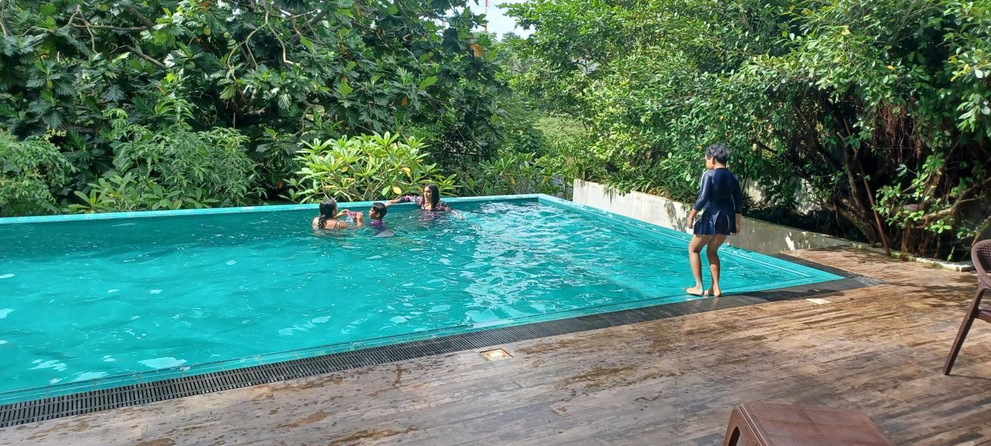 Thalangama Lakeview Lodge Battaramulla Eksteriør bilde