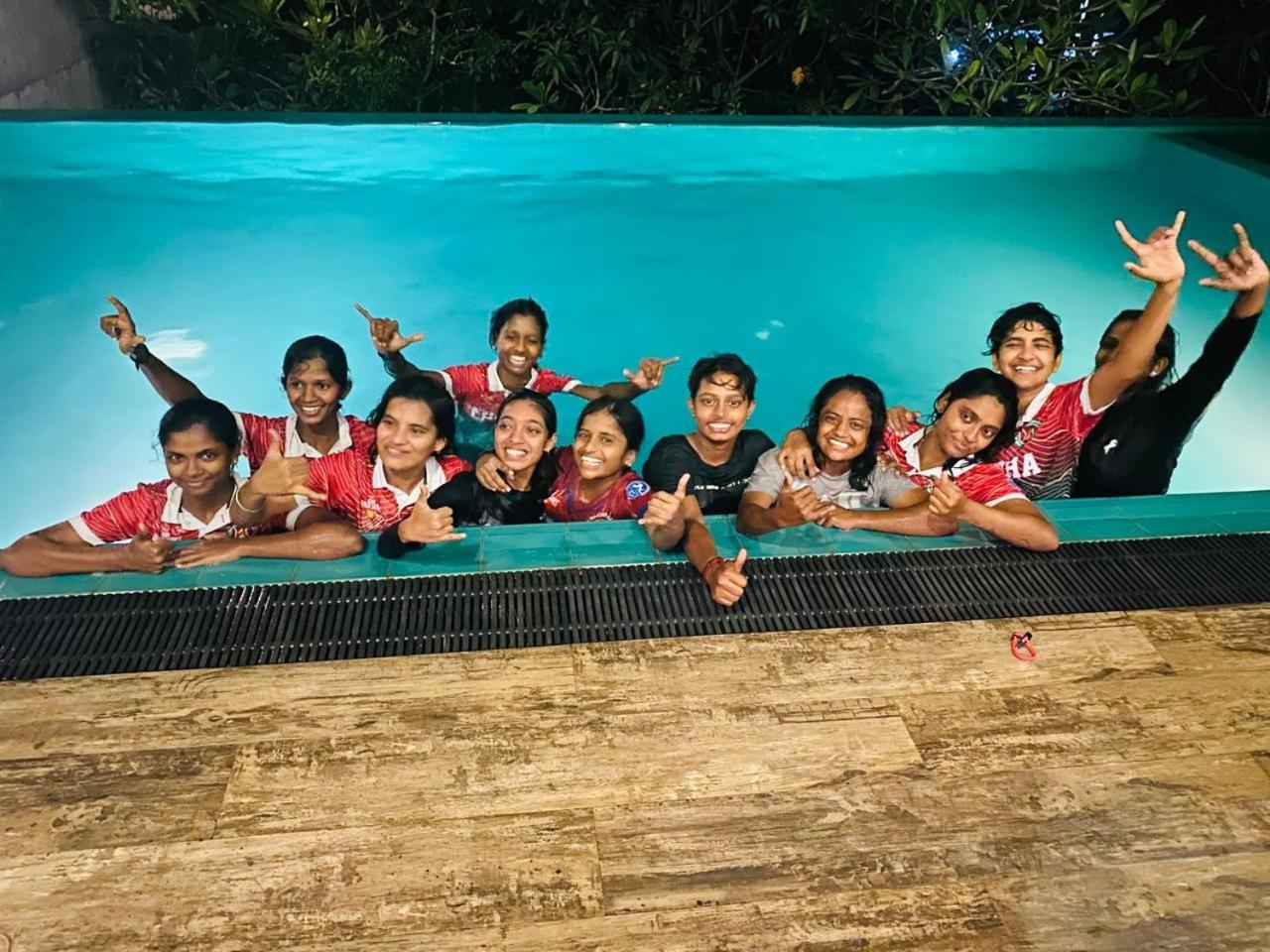 Thalangama Lakeview Lodge Battaramulla Eksteriør bilde